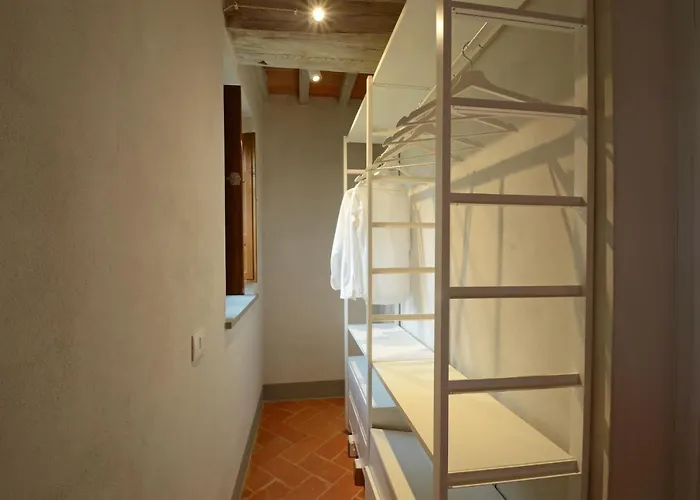 Torre La Ripa 8, Emma